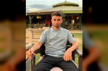 Bariyerlere çarpan motosiklet sürücüsü hayatını kaybetti 