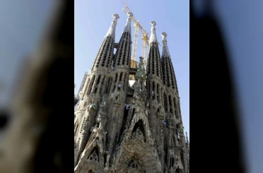 Barselona’daki La Sagrada Familia, dünyanın en uzun kilisesi unvanını aldı 