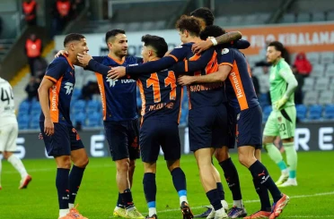 Başakşehir, bu sezon ikinci kez üst üste kazandı 