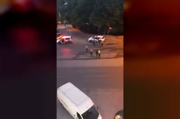 Başakşehir’de işletmeyi kurşunlayan motosikletliler suçüstü yakalandı 