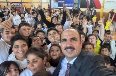 Başkan Altay Beyşehir’de Spor Okulları Dönem Açılışında Öğrencilerle Buluştu