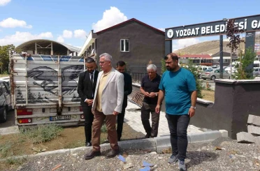 Başkan Arslan Galericiler Sitesi’nde açık oto pazarının açılacağı müjdesini verdi 