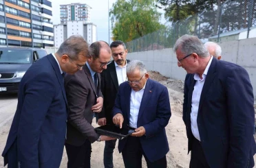 Başkan Büyükkılıç: "Kartal Kavşağı’na alternatif yolları açıyoruz" 