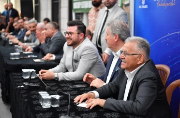 Başkan Büyükkılıç, Melikgazili vatandaşlarla buluştu 