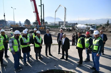 Başkan Büyükkılıç’tan Kartal Katlı Kavşağı’na yakın takip: "Verimli bir şekilde çalışmalar sürüyor" 