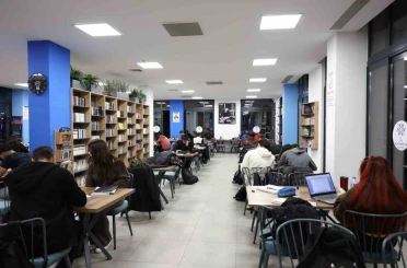Başkan Çerçioğlu: "Gençlerimizin eğitim yolculuğunda yanlarında olmaya devam edeceğiz" 