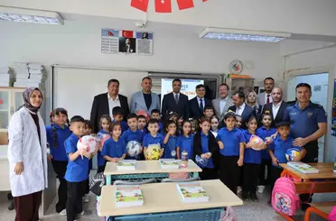 Başkan Durgut, öğrencilerle bir araya geldi
