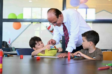Başkan Geçit, geleceğin bilim adamlarıyla buluştu 
