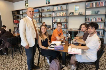 Başkan Kaya’dan YKS öncesi öğrencilere moral ziyareti 