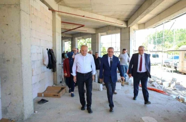 Başkan Özlü, otel yatırımını yerinde inceledi 