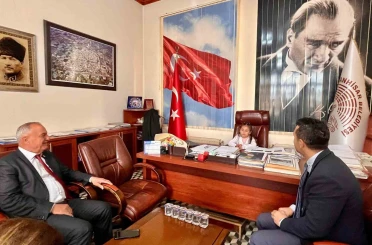 Başkan Yıldırımkaya öğrencileri makamında ağırladı 