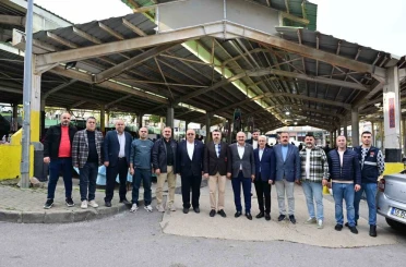 Başkan Yılmaz pazar esnafı ile buluştu 