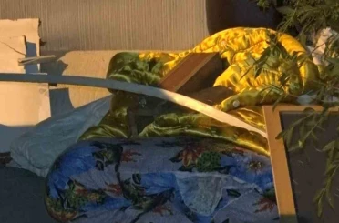 Başkent’te vatandaşlar çöp konteynerlerin yanına bırakılan eşyaların toplanmamasına tepki gösterdi 