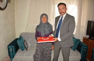 Başsavcı Ozan Kapıcı, şehit annesini evinde ziyaret etti 