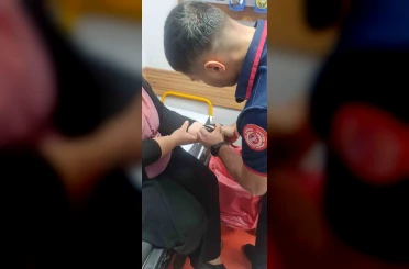 Batman’da kadının bileğine sıkışan bilezik itfaiye ekiplerince çıkarıldı 
