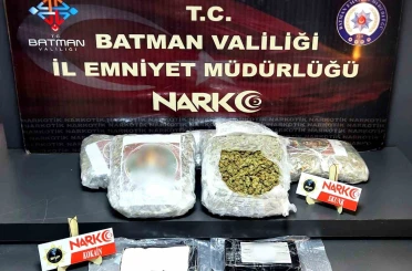 Batman’da zehir tacirlerine darbe: Tır dorsesinde uyuşturucu ele geçirildi 
