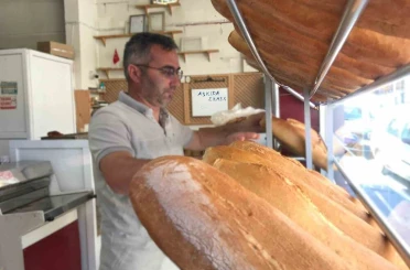 Bayburt’ta ekmek fiyatı 15 liraya yükseldi 