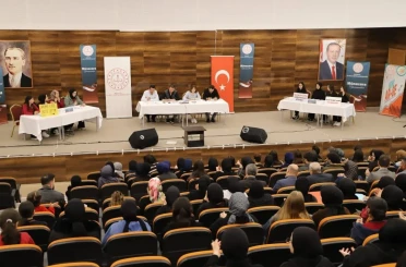 Bayburt’ta liseler arası münazara heyecanı 