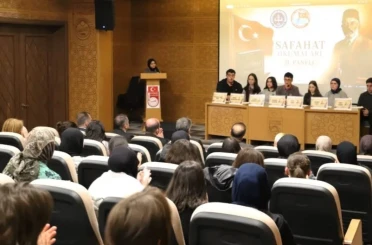 Bayburt’ta öğrenciler Safahat’ı yorumladı 