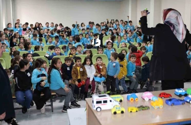 Bayburt’ta öğrencilere yönelik sağlık eğitimi sürüyor 