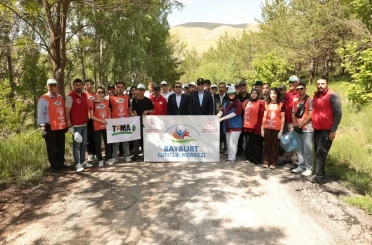 Bayburt’ta ‘Orman Benim’ etkinliğiyle çevre temizliği yapıldı 