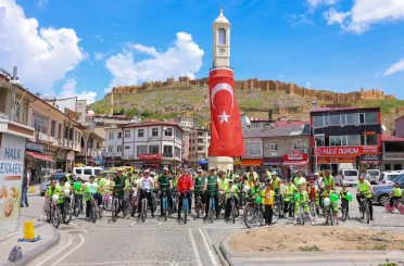 Bayburt’ta sağlıklı yaşam için pedallar çevrildi 