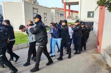 Bayğaralar suç örgütüne yönelik operasyonda gözaltına alınan 287 şüpheli adliyeye sevk edildi 