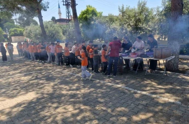 Bayramın bereketi okul bahçesine taşındı 