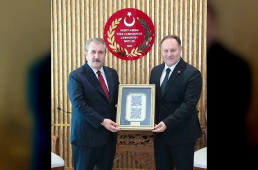 BBP Genel Başkanı Destici, KKTC Cumhuriyet Meclisi Başkanı Öztürkler ile bir araya geldi 