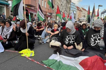 Berlin’deki Filistin gösterisinde polisten sert müdahale 