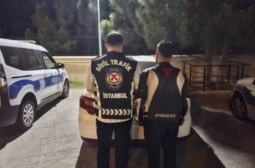Beylikdüzü’nde trafikte yakalamamak için plakasına zarar veren motosikletliye 320 bin TL para cezası 