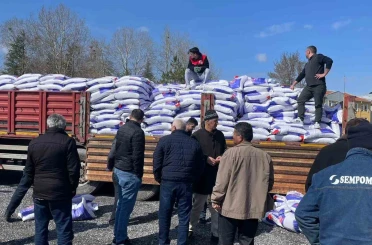 Beyşehir’de çiftçilere nohut tohumu dağıtıldı 