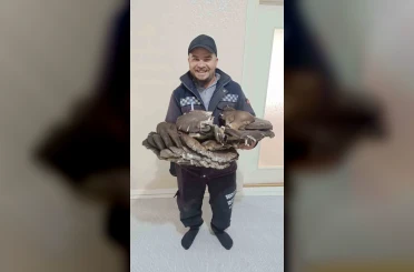 Beyşehir’de doğada bulduğu 10 kiloluk mantar şaşırttı 