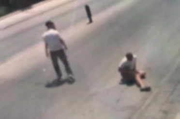 Bıçaklı saldırgan suç aletiyle birlikte teslim oldu 