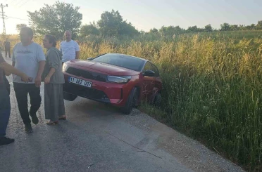 Bilecik’te 2 otomobil çarpıştı: 3 yaralı 