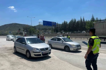 Bilecik’te 758 şahıs ve 221 araç sürücüsü sorgulandı 