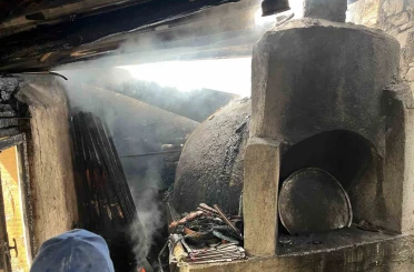 Bilecik’te fırın ve kiler olarak kullanılan alanda yangın 