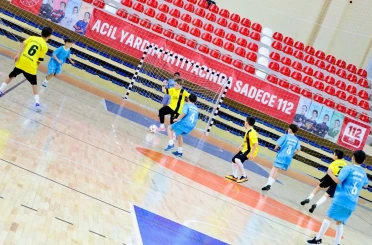 Bilecik’te futsal çeyrek final heyecanı sürüyor 