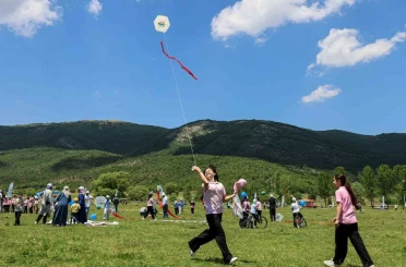 Bilecik’te gökyüzü uçurtmalarla renklendi 