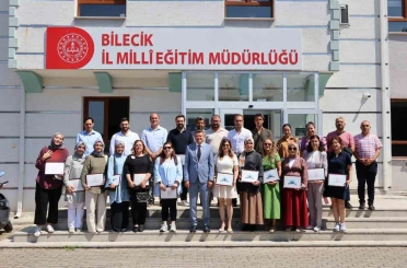 Bilecik’te Harezmi öğretmenlerine sertifika verildi 