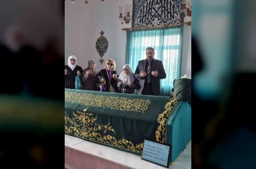 Bilecik’te huzurevi sakinlerinden türbe ziyareti 