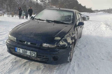 Bilecik’te kontrolden çıkan otomobil kazaya sebep oldu: 1 yaralı 