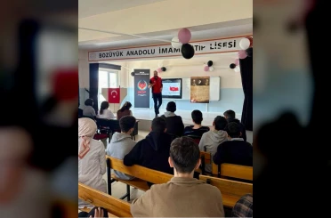 Bilecik’te öğrencilere terör ve güvenli internet eğitimi 