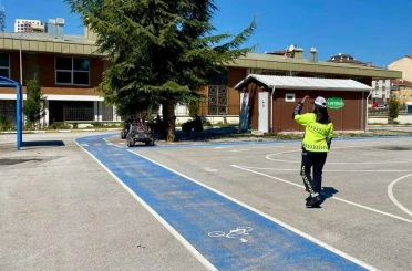 Bilecik’te öğrencilere trafik eğitimi 