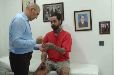 Bileği koptu, doktoru sayesinde hayattan kopmadı 