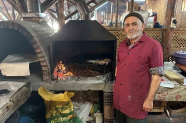 Bin yıllık yemek kültürünü 400 yıllık hana taşıdılar 