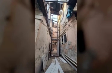 Bina dışına kurulan yük asansörü düştü: 80 yaşındaki kadın hayatını kaybetti 