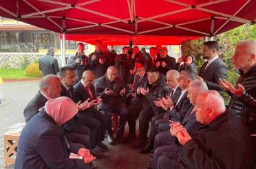 Binali Yıldırım Durmazoğlu ailesine taziyede bulundu 