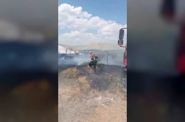 Bingöl’de çıkan bahçe yangını büyümeden söndürüldü 