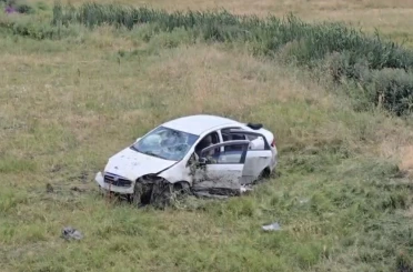 Bingöl’de kontrolden çıkan otomobil araziye uçtu: 3 yaralı 